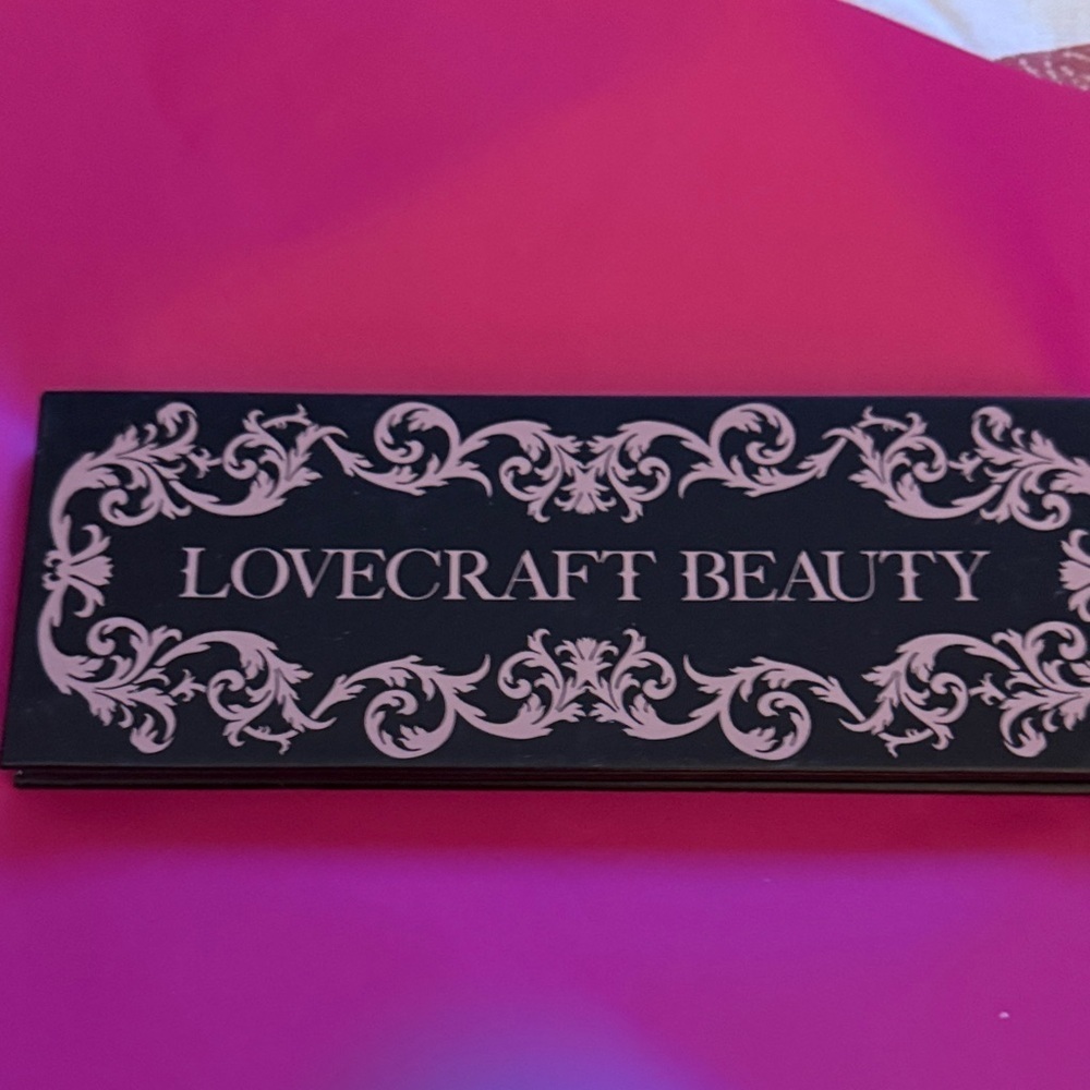 Elegant Highlighter Palette